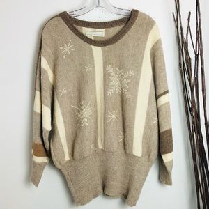 The Peruvian Connection | Vintage 100% Alpaca Slouch Snowflake Sweater